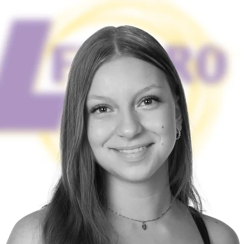 Alina – Stylistin bei Le Figaro