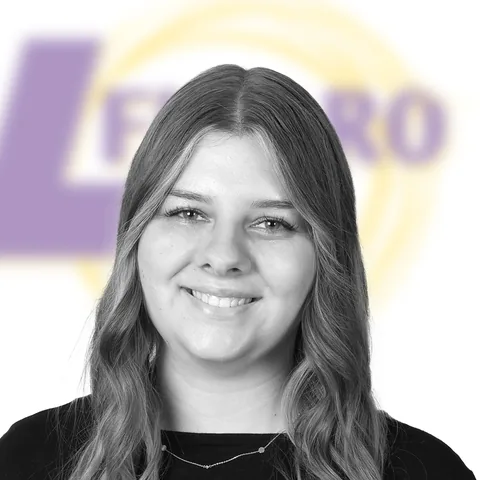 Leonie – Stylistin bei Le Figaro